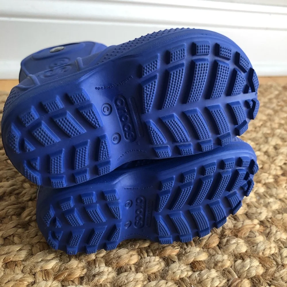 New: Crocs Handle It Rain Boots. Unisex. Size 6 c